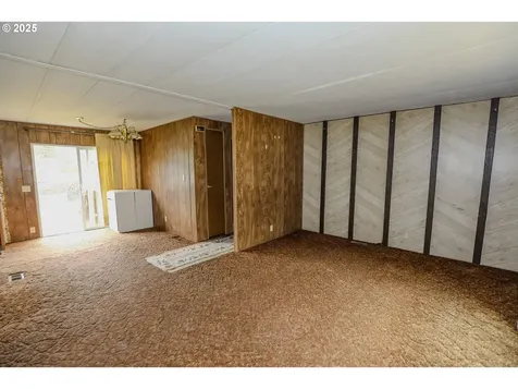 1028 Cornutt Street Myrtle Creek OR 97457