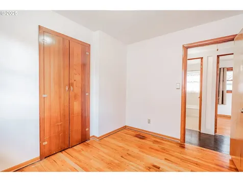 8440 SE Mill Street Portland OR 97216