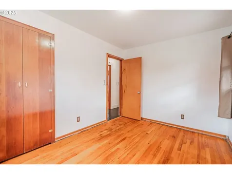 8440 SE Mill Street Portland OR 97216