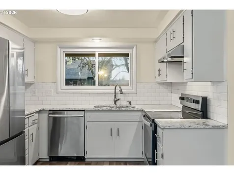 446 Kodiak Street Eugene OR 97401