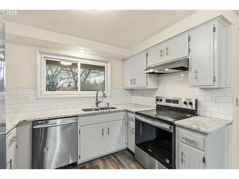 446 Kodiak Street Eugene OR 97401
