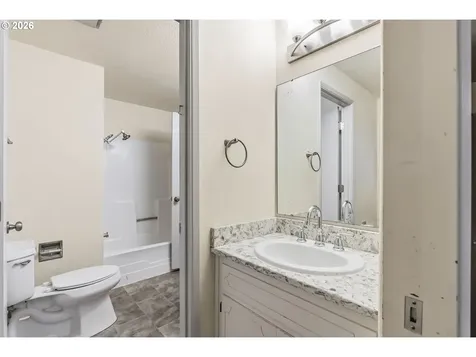 446 Kodiak Street Eugene OR 97401