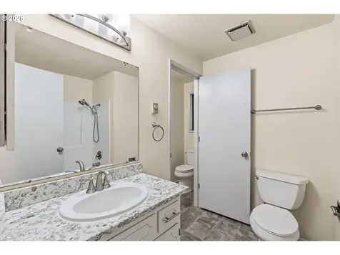446 Kodiak Street Eugene OR 97401