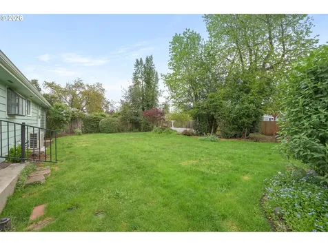 2028 Monterey Lane Eugene OR 97401