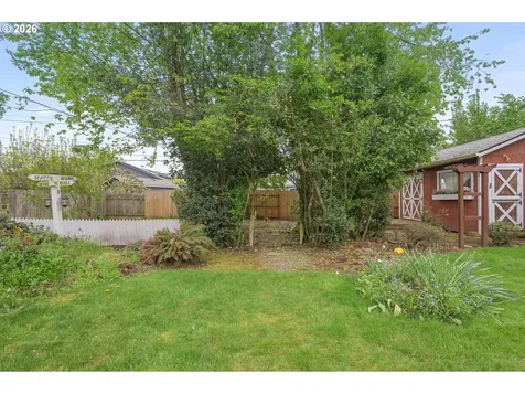 2028 Monterey Lane Eugene OR 97401