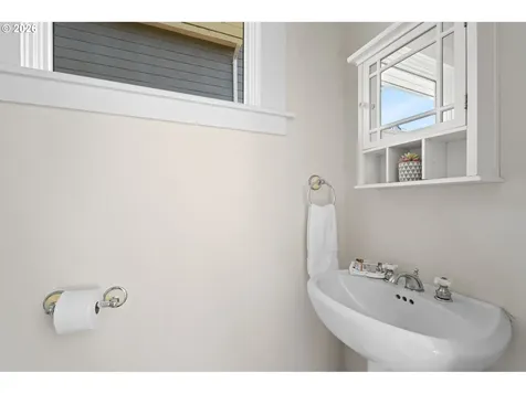 8719 SE 15th Avenue Portland OR 97202