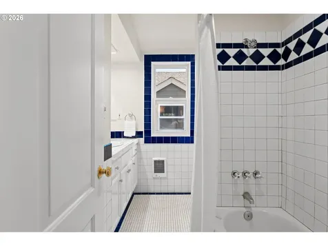 8719 SE 15th Avenue Portland OR 97202