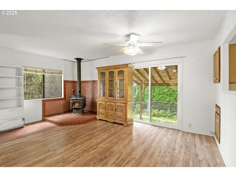 6027 N Greeley Avenue Portland OR 97217