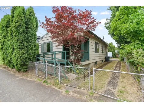 6027 N Greeley Avenue Portland OR 97217