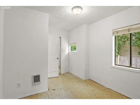 6027 N Greeley Avenue Portland OR 97217
