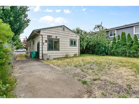6027 N Greeley Avenue Portland OR 97217