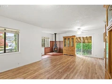 6027 N Greeley Avenue Portland OR 97217