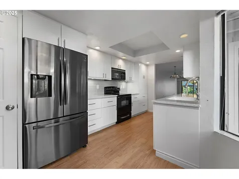 9590 SW Brentwood Place Portland OR 97224