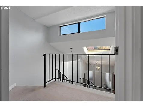 9590 SW Brentwood Place Portland OR 97224