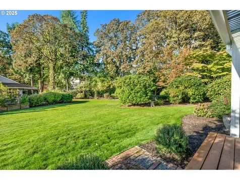9590 SW Brentwood Place Portland OR 97224