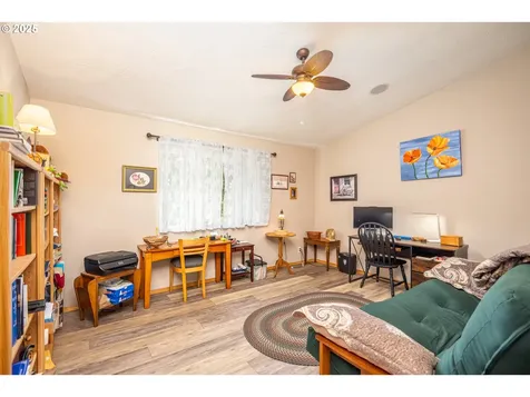 3877 SW Dahlia Lane Waldport OR 97394