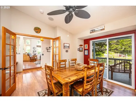 3877 SW Dahlia Lane Waldport OR 97394