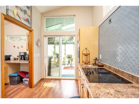3877 SW Dahlia Lane Waldport OR 97394