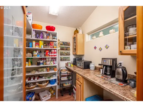 3877 SW Dahlia Lane Waldport OR 97394