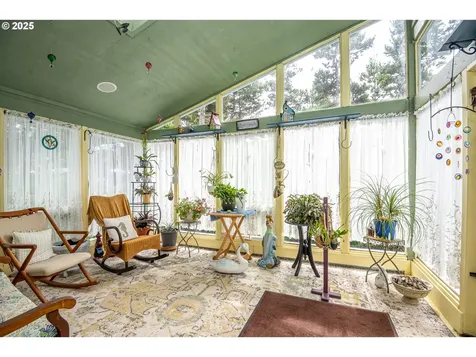 3877 SW Dahlia Lane Waldport OR 97394