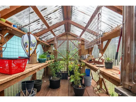3877 SW Dahlia Lane Waldport OR 97394