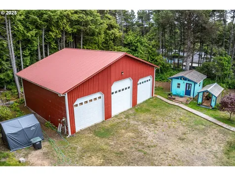 3877 SW Dahlia Lane Waldport OR 97394