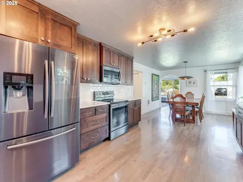 834 SE Shady Street Mcminnville OR 97128