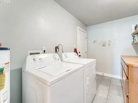 834 SE Shady Street Mcminnville OR 97128