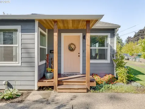834 SE Shady Street Mcminnville OR 97128