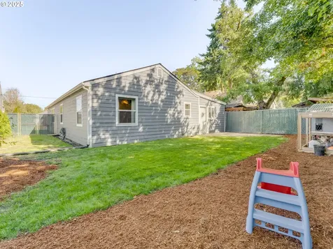 834 SE Shady Street Mcminnville OR 97128
