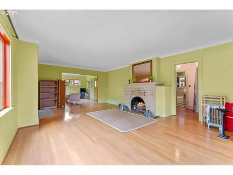 651 SE Manchester Place Portland OR 97202