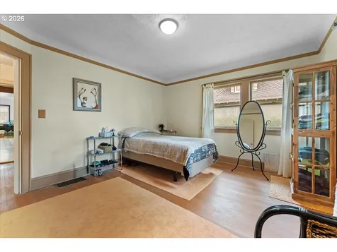 651 SE Manchester Place Portland OR 97202