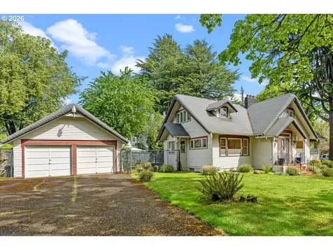 651 SE Manchester Place Portland OR 97202