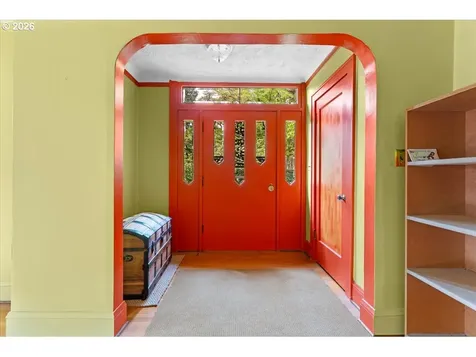 651 SE Manchester Place Portland OR 97202