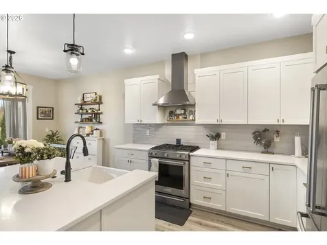 2049 NW Mcgarey Drive Mcminnville OR 97128