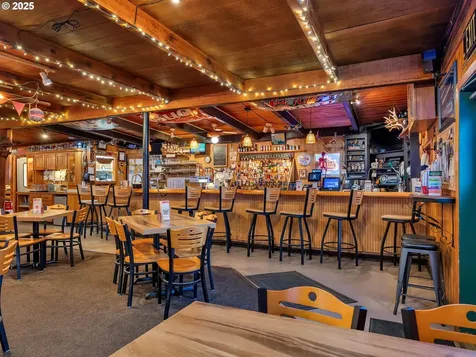 996 Pacific Drive Hammond OR 97121