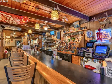 996 Pacific Drive Hammond OR 97121