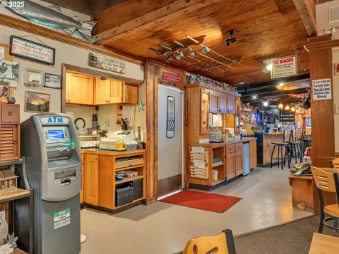 996 Pacific Drive Hammond OR 97121