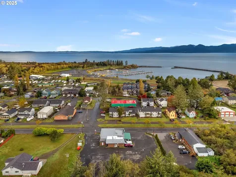 996 Pacific Drive Hammond OR 97121