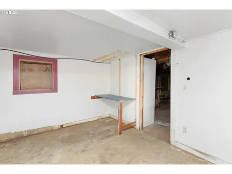 158 SE Houck Avenue Roseburg OR 97470