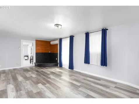 158 SE Houck Avenue Roseburg OR 97470