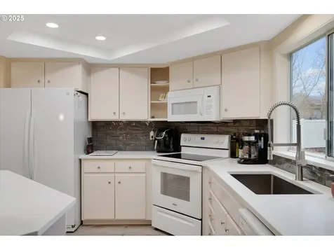 12526 SW Bexley Lane Portland OR 97224