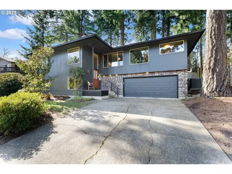 2025 Marylwood Court West Linn OR 97068