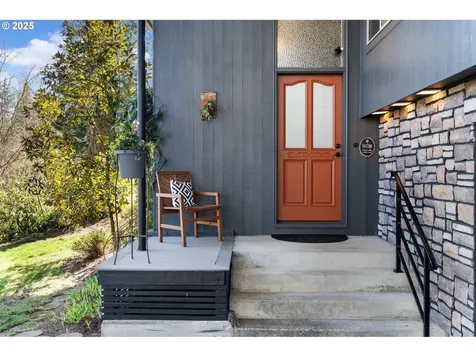 2025 Marylwood Court West Linn OR 97068