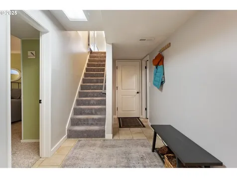 2025 Marylwood Court West Linn OR 97068
