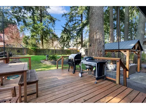 2025 Marylwood Court West Linn OR 97068