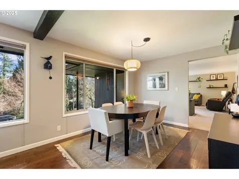 2025 Marylwood Court West Linn OR 97068
