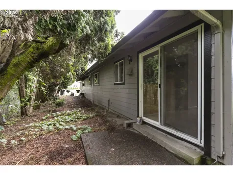 2097 Lewis River Road Woodland WA 98674