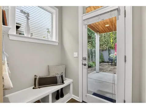 6123 NE 34th Avenue Portland OR 97211