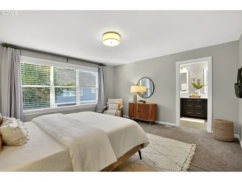 6123 NE 34th Avenue Portland OR 97211